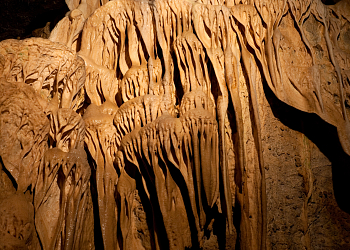Jaskinia Na Pomezí