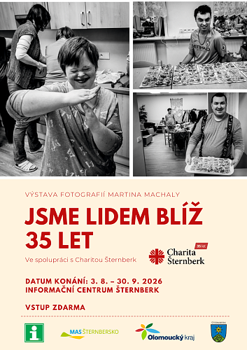 Výstava fotografií: Jsme lidem blíž 35 let
