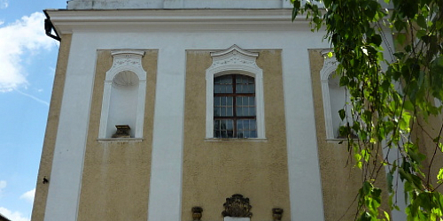 Kostel Povýšení sv. Kříže, Uničov