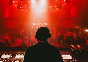 Afterparty vernisáže: Koncert Musica Moralia & DJ set Nill Garçon