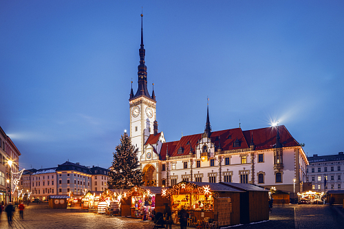 Olomouc zahájí Vánoční trhy slavnostním rozsvícením stromu 23. listopadu