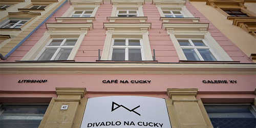 Divadlo na cucky