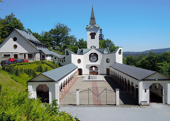 Poutní kostel Panny Marie Pomocné