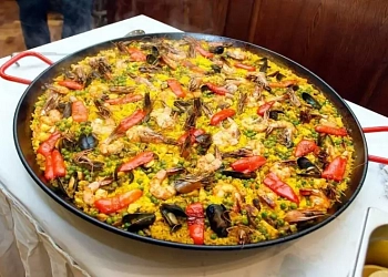 Paella na Zahradě