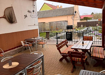Rybářská restaurace a penzion U Horáků