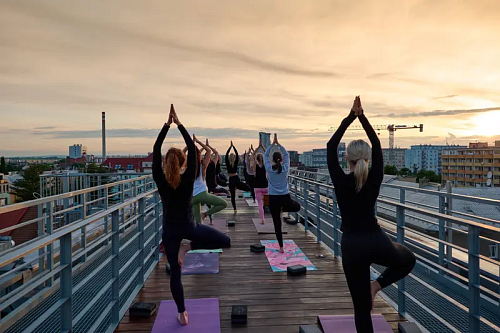 Pilates na střeše + Drink