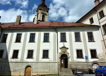 Šternberský klášter