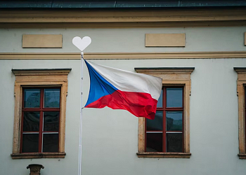 Den boje za svobodu a demokracii