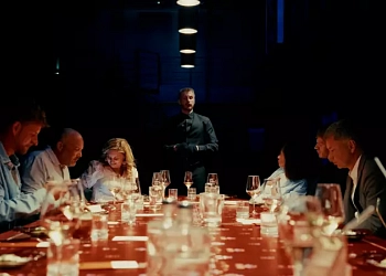 Red Table: Letní den