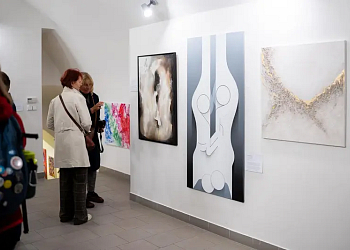 VIII. benefiční aukce pro mobilní hospic Nejste sami