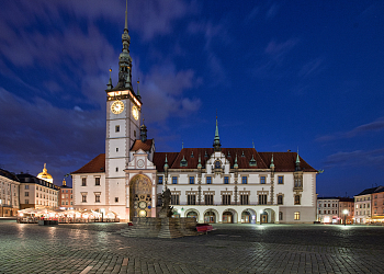 Rathaus von Olomouc und astronomische Uhr