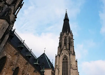 Výstup na Jižní věž Katedrály