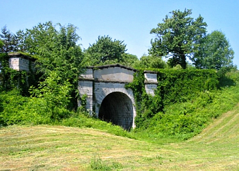 Železniční tunel Slavíč
